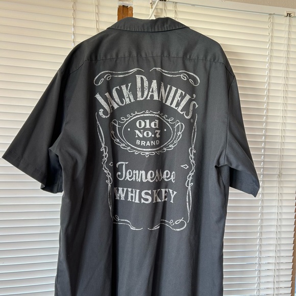 Dickies Men’s 2XL Jack Daniel’s Logo, short sleeve button down work shirt - Picture 2 of 8